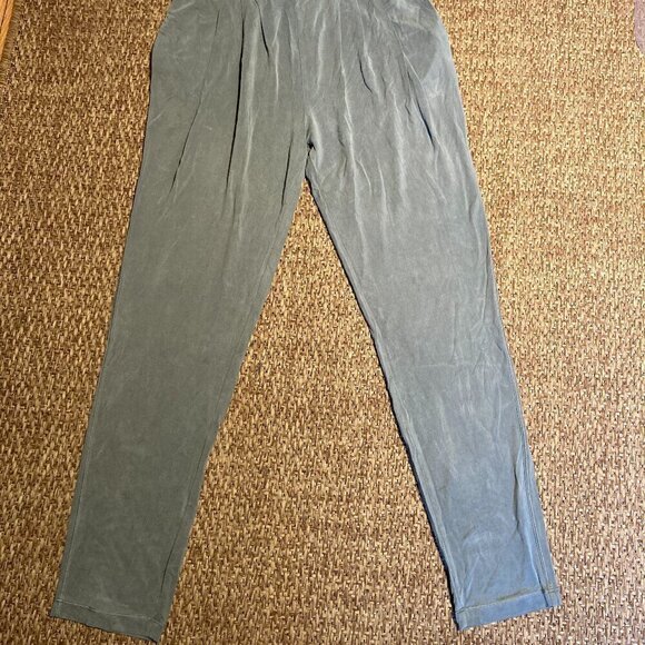 Lululemon Into Something Good Pant-Size 2 - Picture 8 of 16